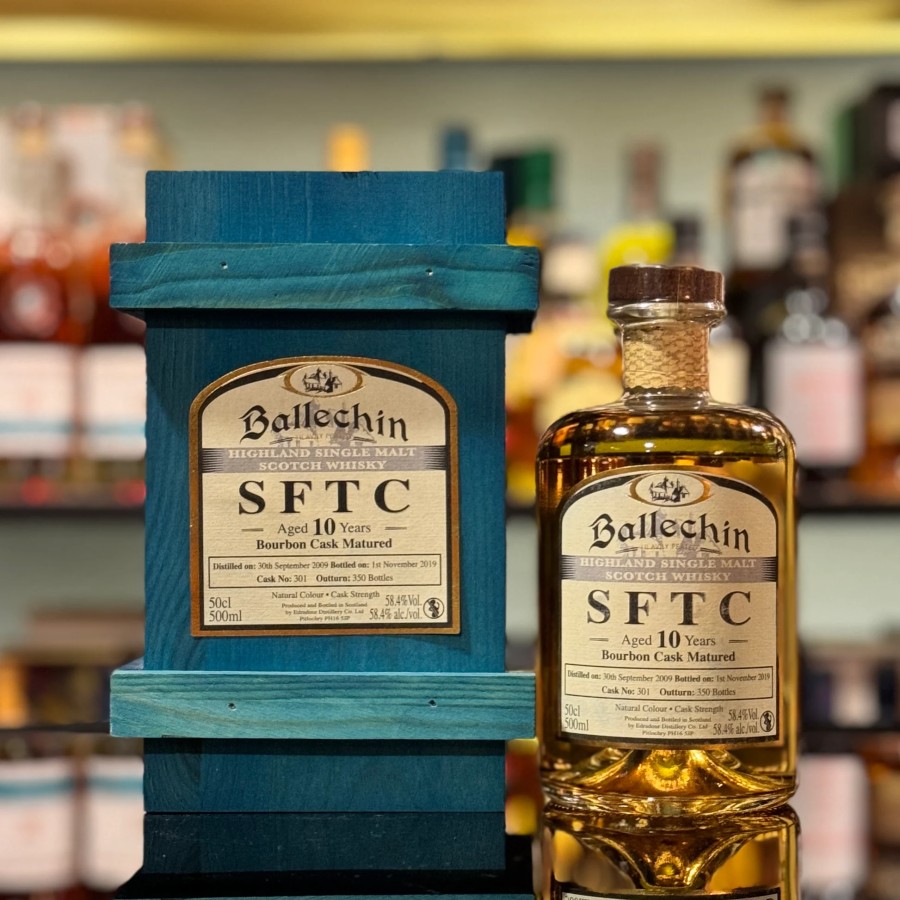 Garrafa de Ballechin STFC 10 anos Bourbon
